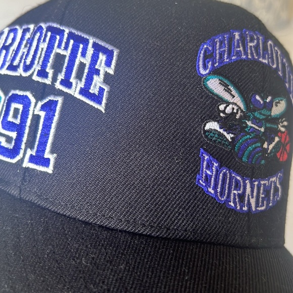Mitchell & Ness Charlotte Hornet Hat Black Embroidered Patches Snap Back New OS - Picture 7 of 16